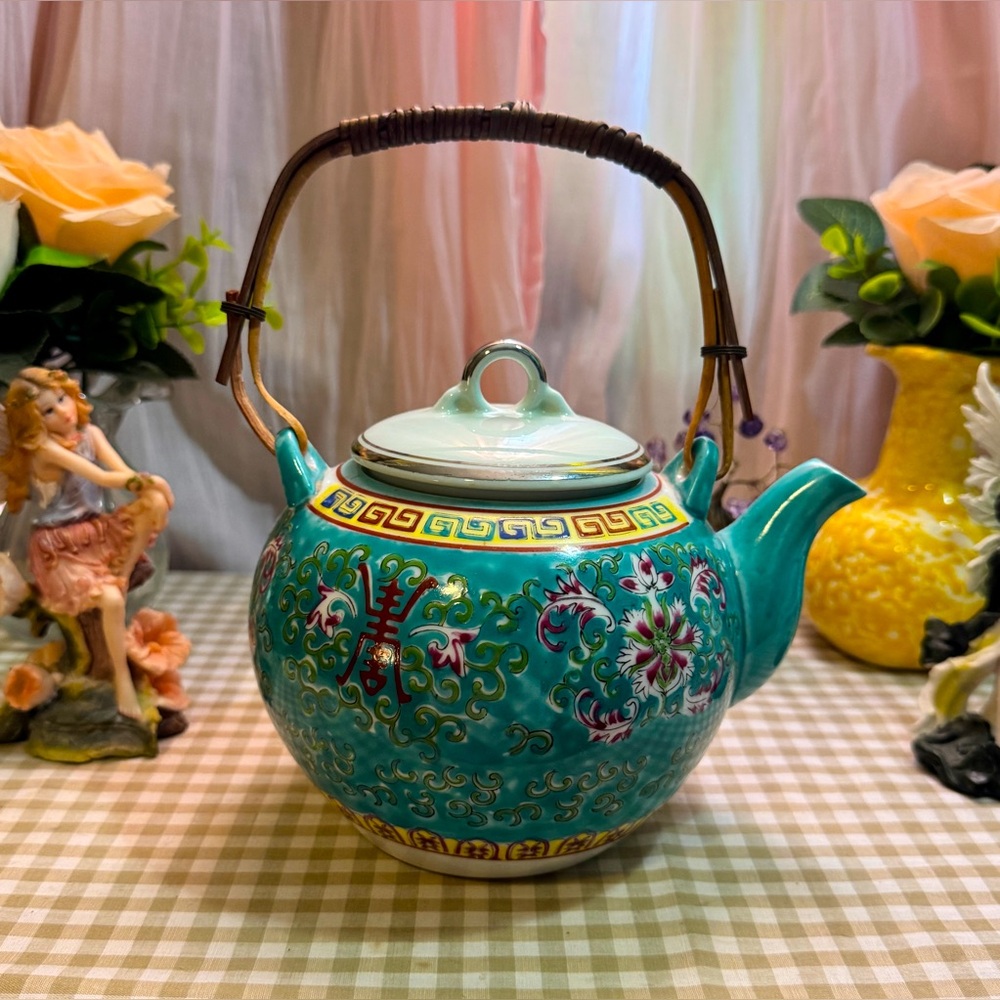Vintage Floral Teapot
